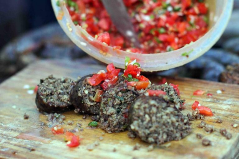 Mutura (Kenyan blood sausage delicacy) Chowcation